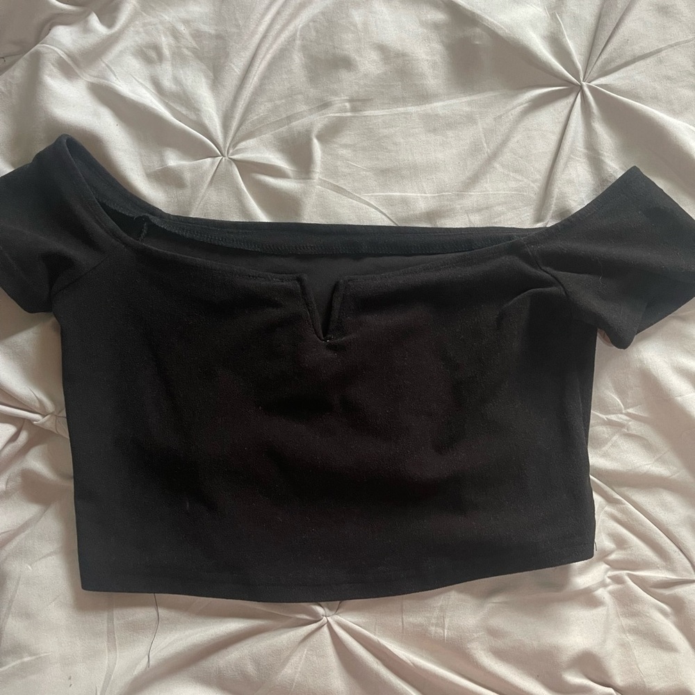 SHEIN Black Fitted Off-Shoulder Crop Top